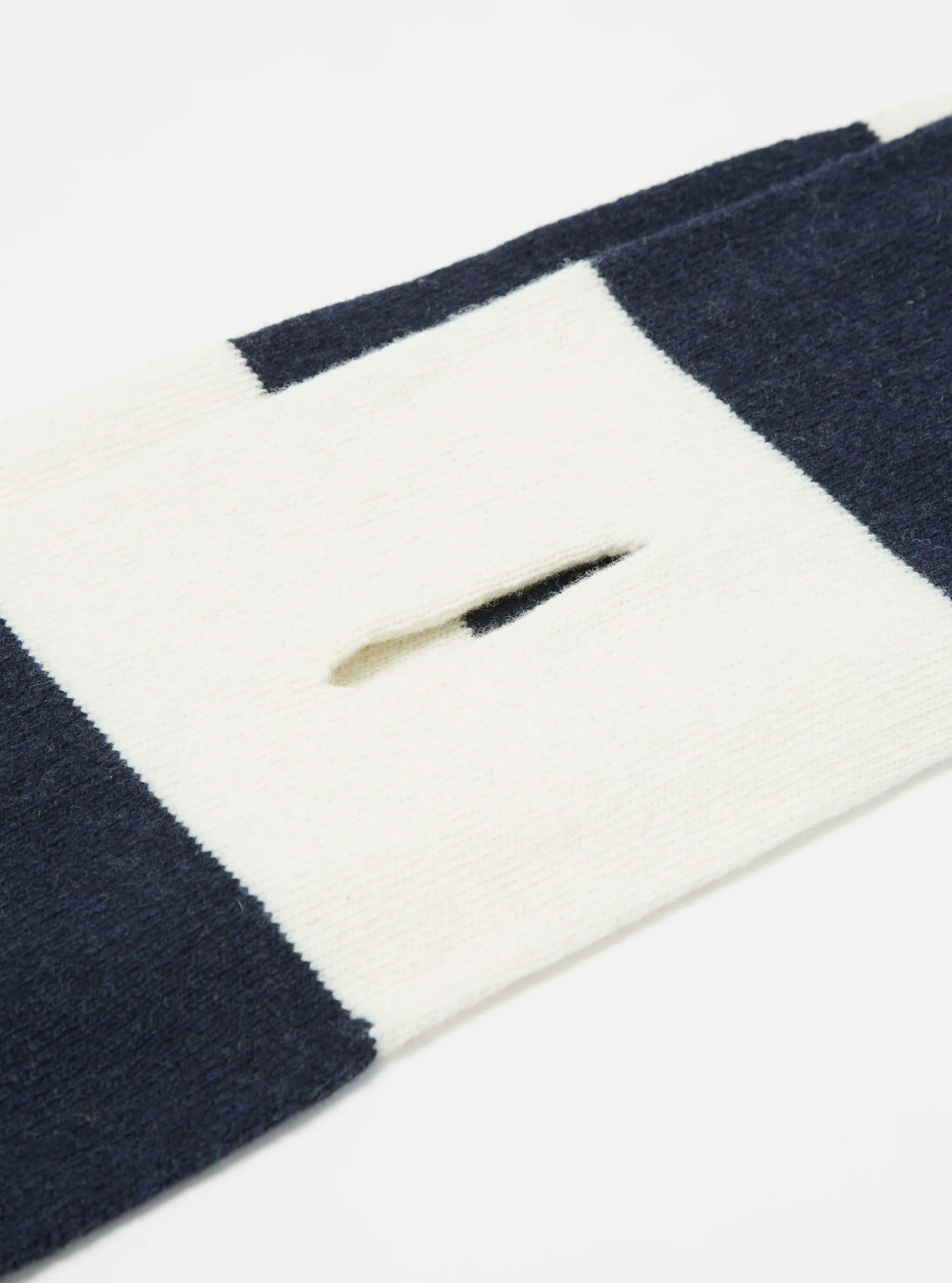 Navy/Ecru Soft Wool Deluxe Football Scarf - Image 3